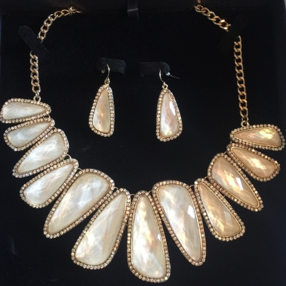 Jardin Jewelry - Jardin necklace and earrings. NIB. Never worn. Jardin Jewelry - Jardin necklace and earrings. NIB. Never worn.